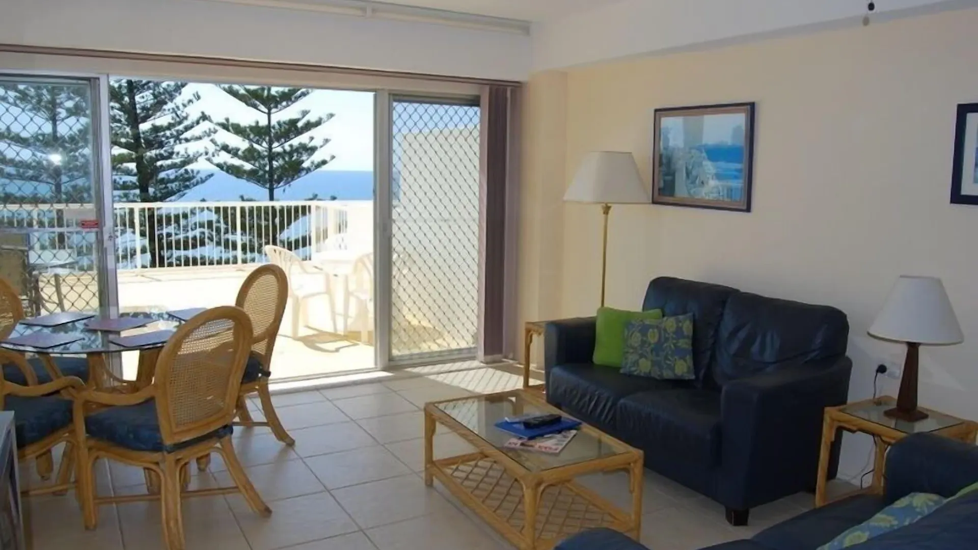 Hillhaven Holiday Apartments Gold Coast Aparthotel